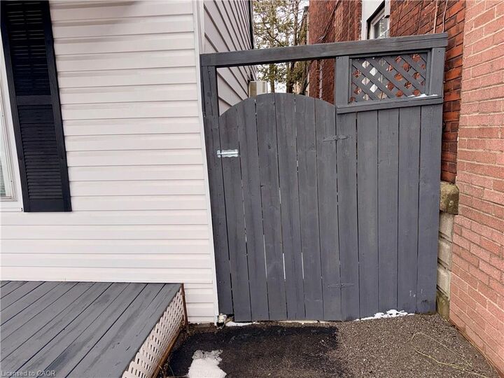 Property Photo:  484 East Main Street  ON L3B 3X6 