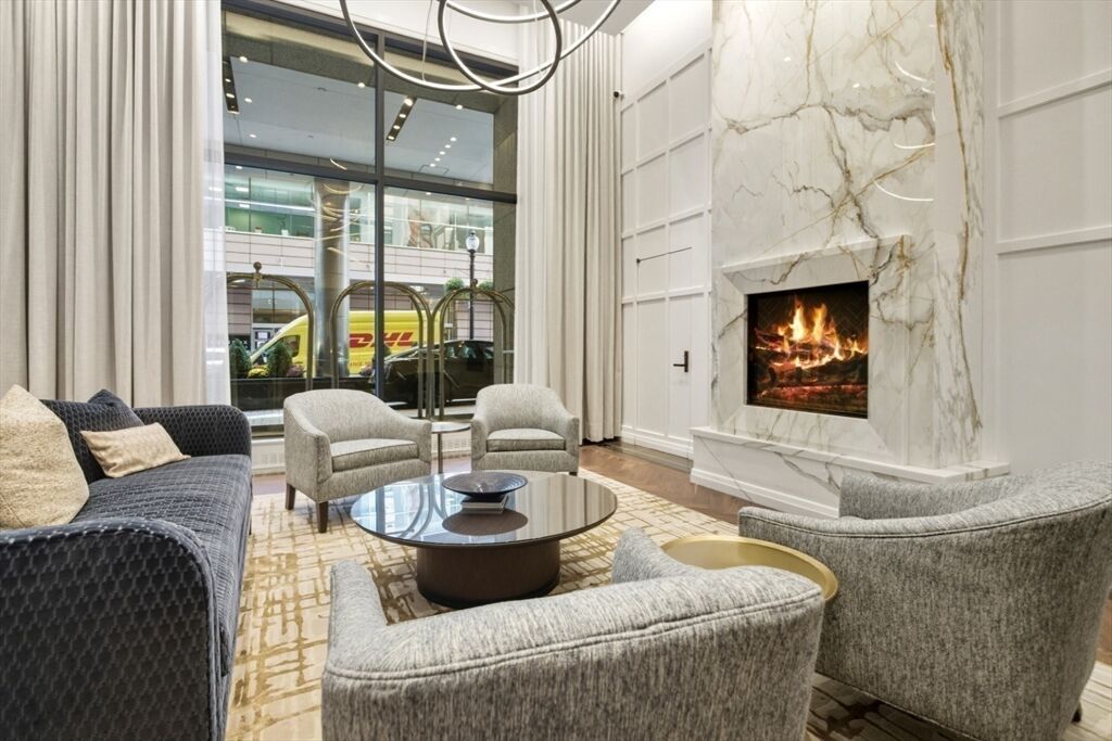 Property Photo:  1 Avery Street 18A  MA 02111 