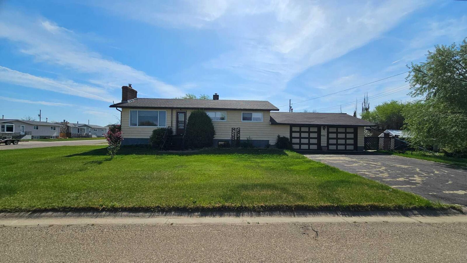 Property Photo: 4618 Westminster Avenue AB T0C 1C0