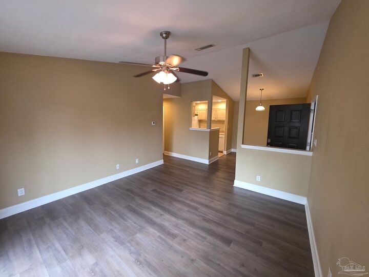 Property Photo:  2201 Scenic Hwy H5  FL 32503 