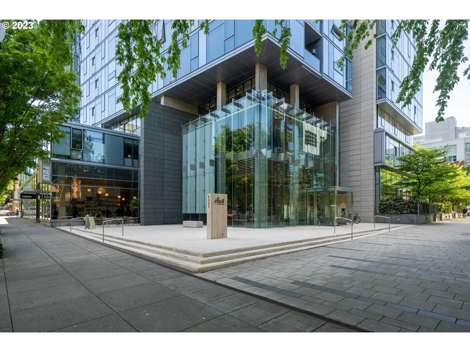 Property Photo: 1221 SW 10th Ave 612 OR 97205