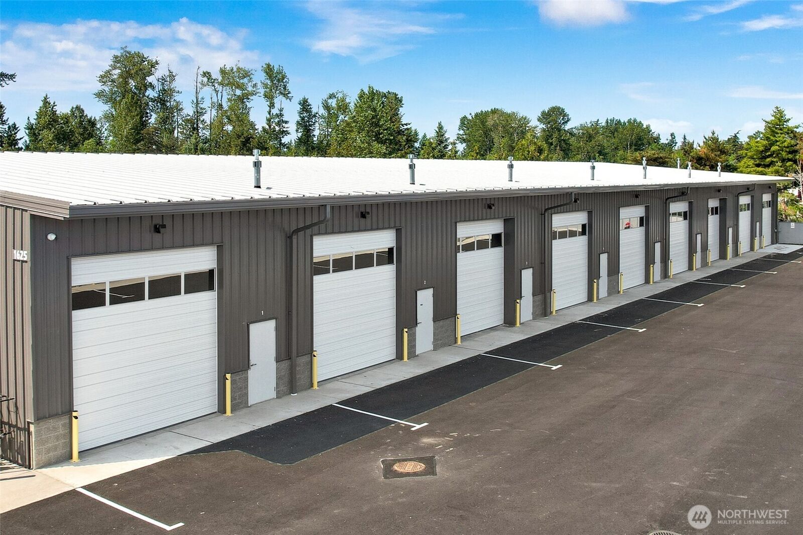 Property Photo: 1631 Jills Court 11 WA 98226