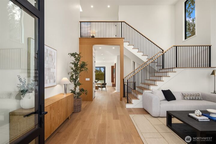 Property Photo: 7611 NE 12th Street WA 98039