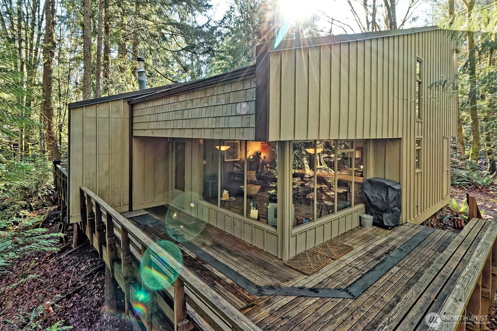Property Photo: 731 E Promontory Road WA 98584