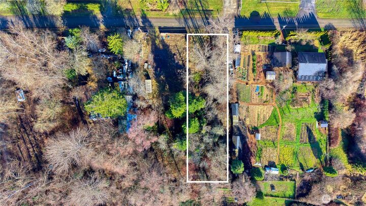 Property Photo: 1427 Peltier Drive WA 98281