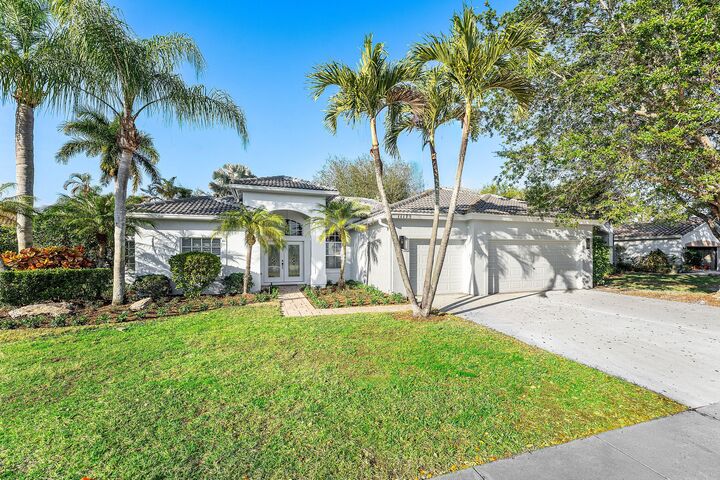 Property Photo:  11175 Winding Pearl Way  FL 33414 