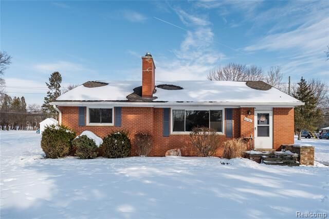 Property Photo: 30740 W 11 Mile Road MI 48336