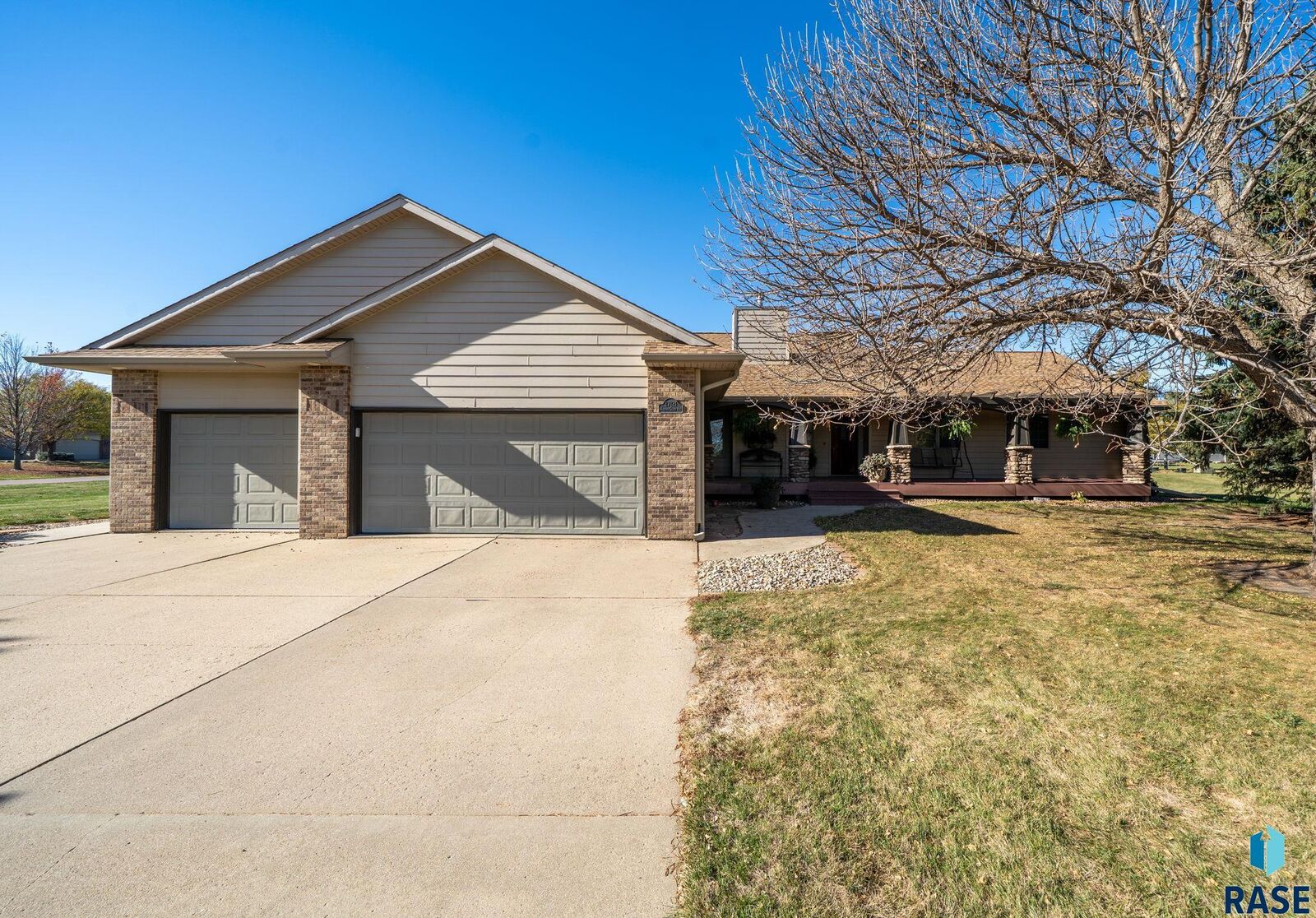 Property Photo:  27121 Morning Glory Ave  SD 57032 