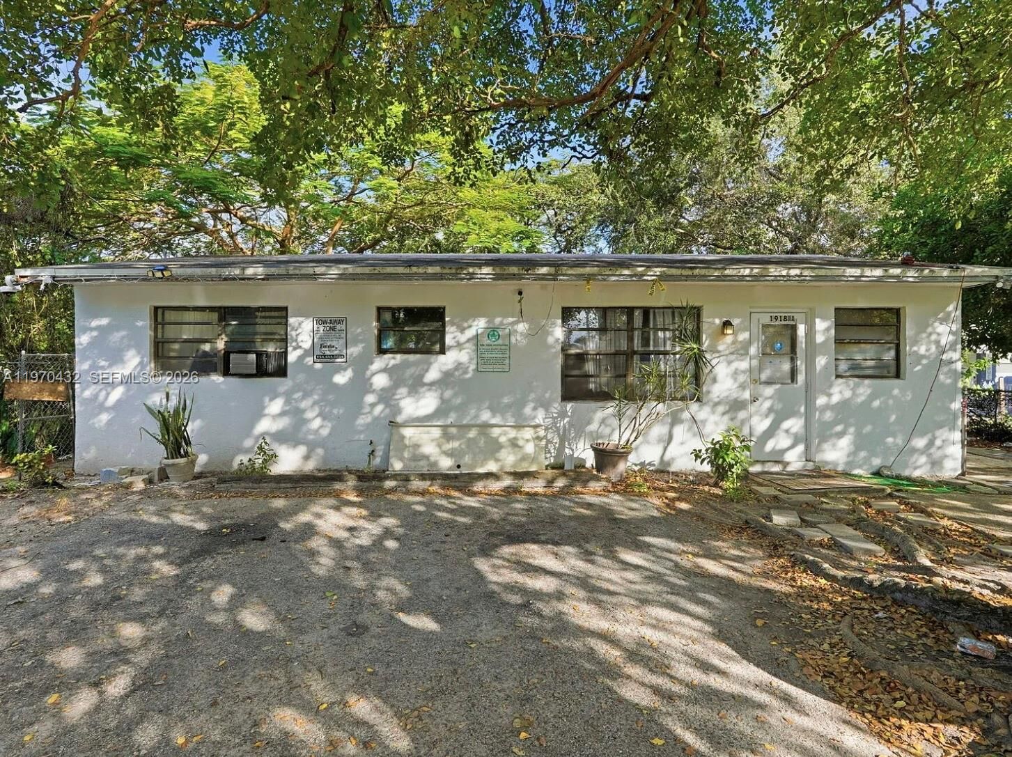 Property Photo: 1918 Sheridan St FL 33020