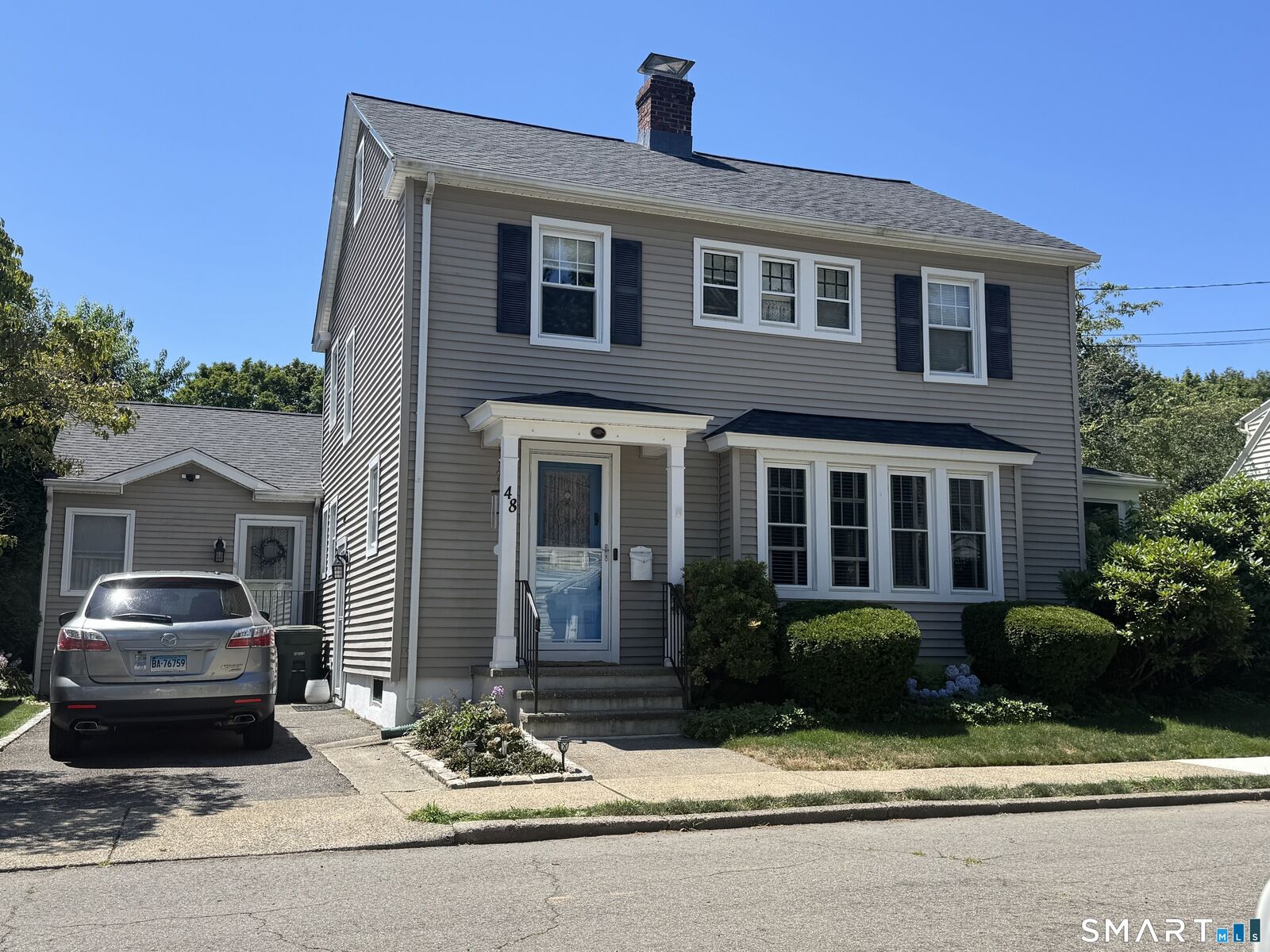 Property Photo:  48 Winthrop Court  CT 06460 