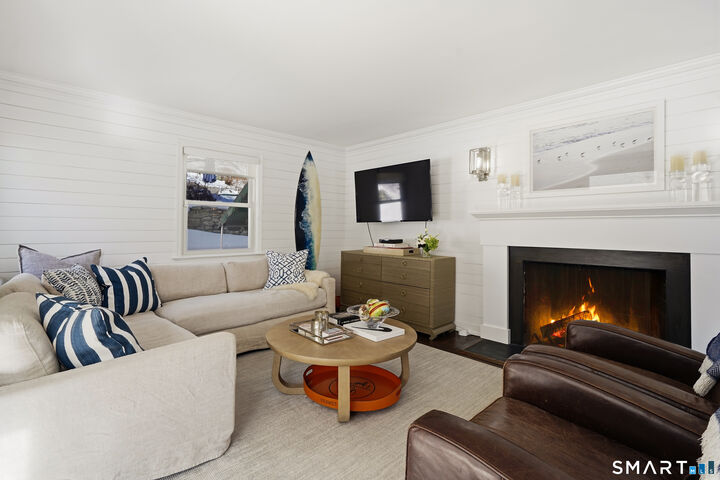 Property Photo:  5 Halliwell Drive  CT 06902 