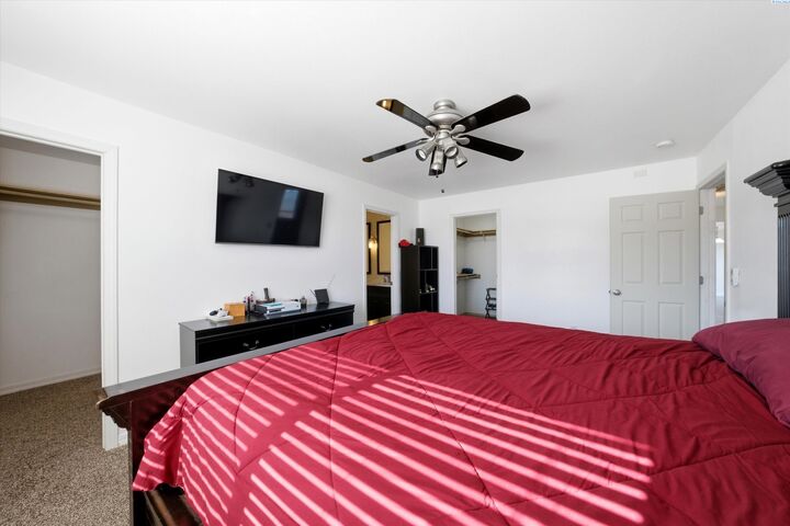 Property Photo:  4507 Sedona Dr  WA 99301-8194 