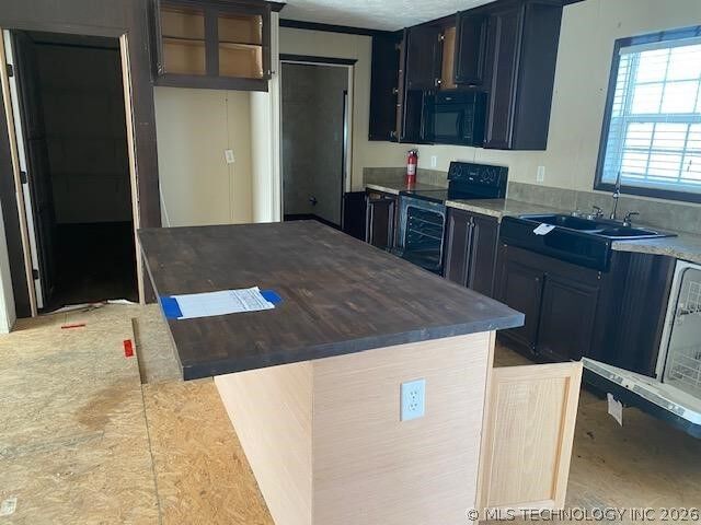 Property Photo:  400 N Unitah Street  OK 74455 