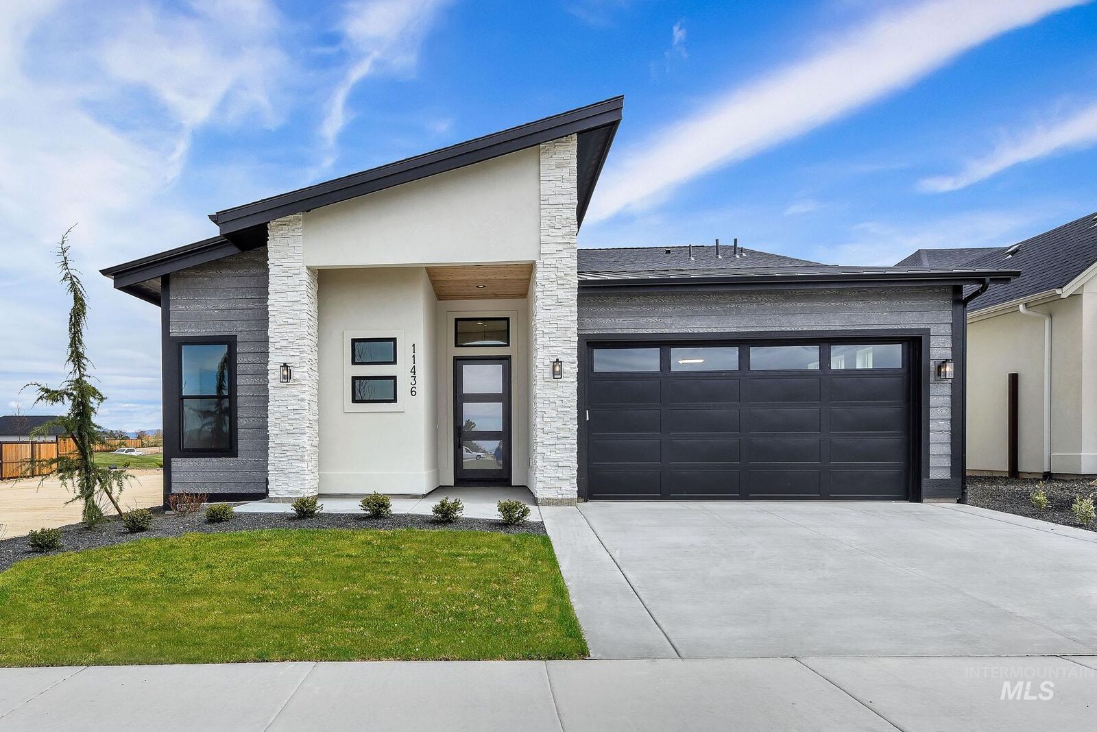 Property Photo: 11436 S Saylis Pl ID 83634