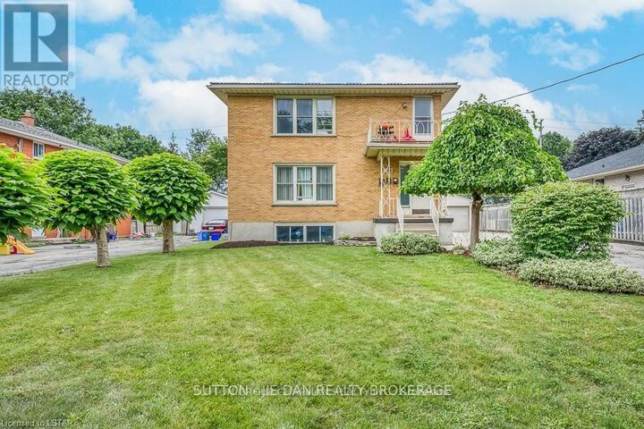 228 Burnside Drive — photo 1