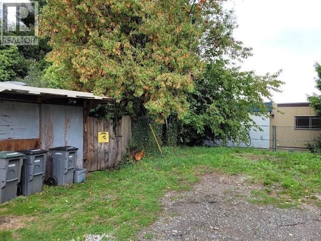 Photo de la propriété:  6084 Chester Street  BC V5W 3B9 