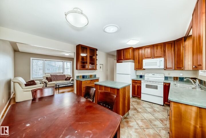 Property Photo:  3629 117 Avenue NW  AB T5W 0X9 