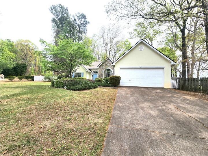 Property Photo:  5623 Wandering Vine Lane SE  GA 30126 