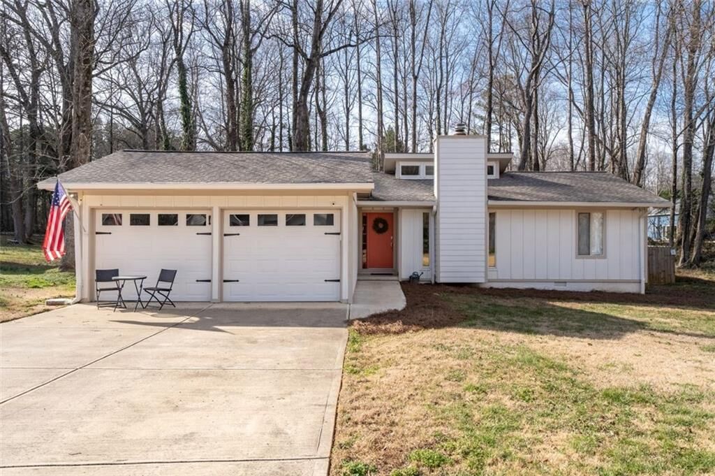 Property Photo:  3241 Mountain Hollow Drive  GA 30062 