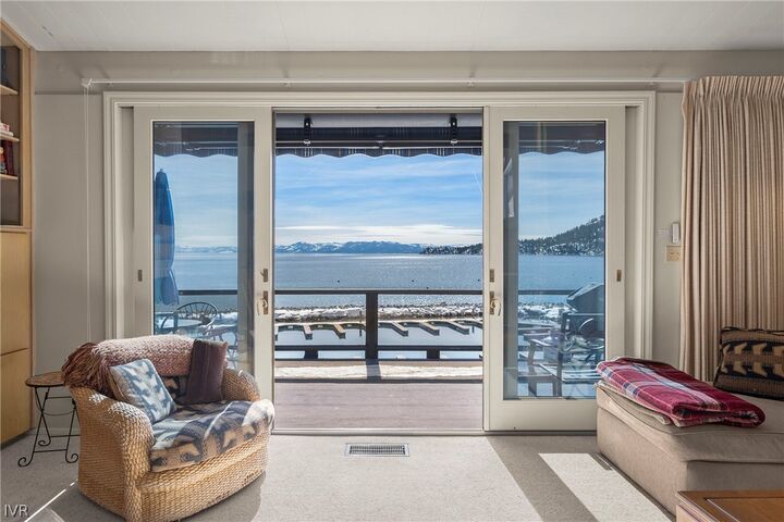 Property Photo: 549 Lakeshore Boulevard 16 NV 89451