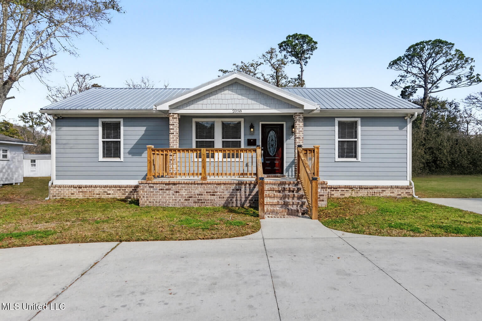 Property Photo: 2058 Pascagoula Street MS 39567