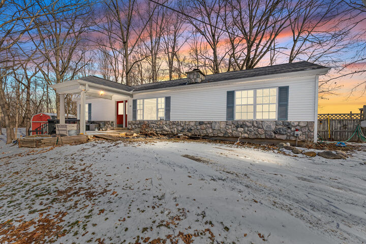 Property Photo:  519 Crest Lane  MI 49250 