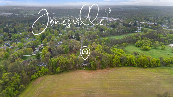 Property Photo: 519 Crest Lane MI 49250