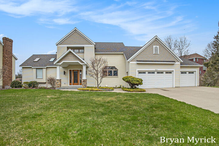 Property Photo: 921 Meadow Ridge Drive MI 49424