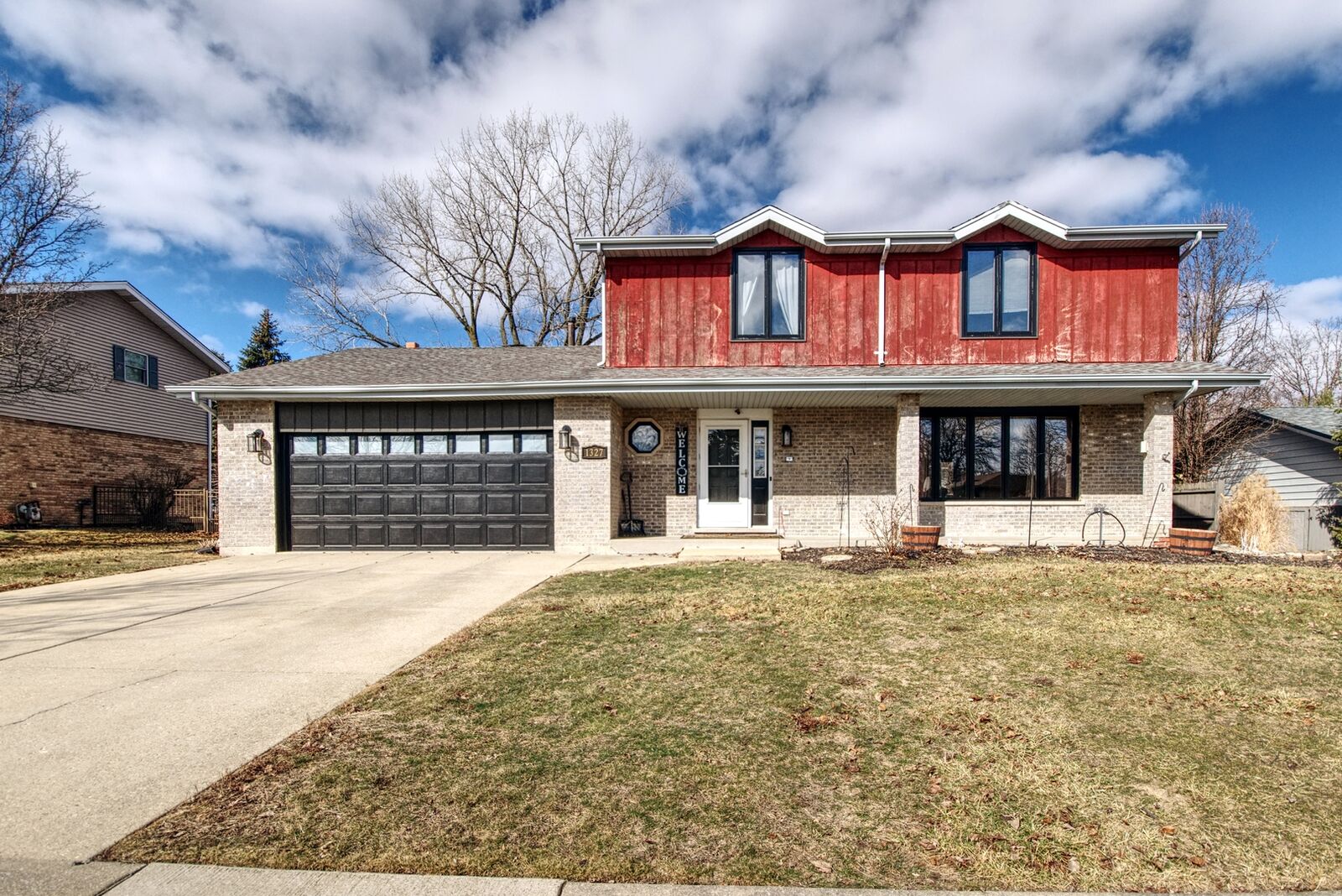 Property Photo:  1327 Grandview Drive  IL 60451 