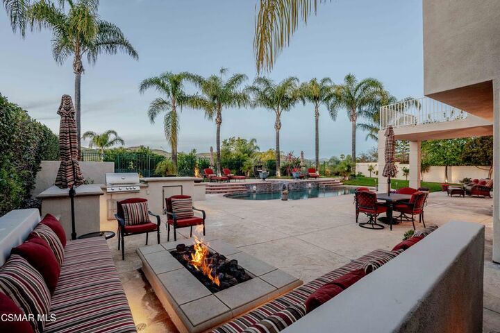 Property Photo:  759 Twillin Court  CA 93065 