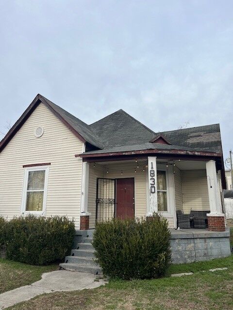Property Photo: 1830 11th Ave N TN 37208