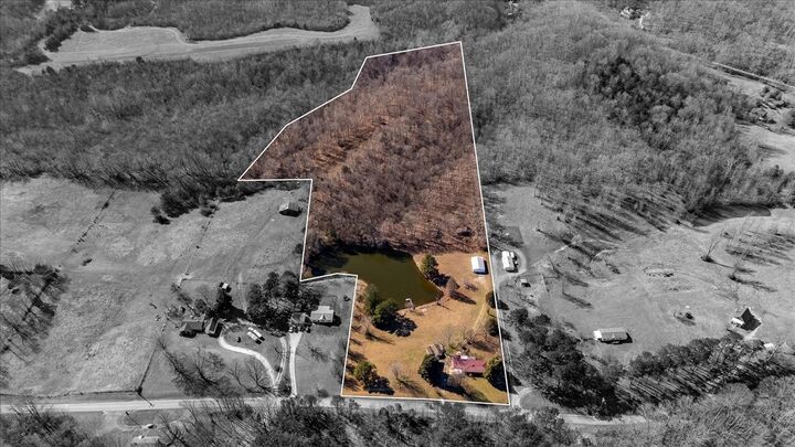 Property Photo: 1525 Old Florence Rd TN 38464