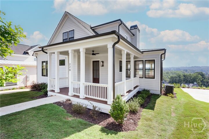 Property Photo:  220 Highpointe Lane  GA 30606 