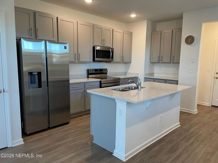 Property Photo: 106 Ridge Lake Road FL 32086