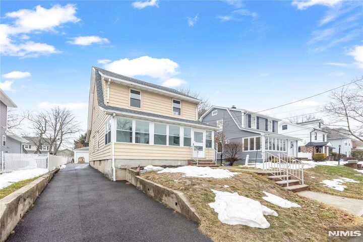 Property Photo:  125 Henry Street  NJ 07604 