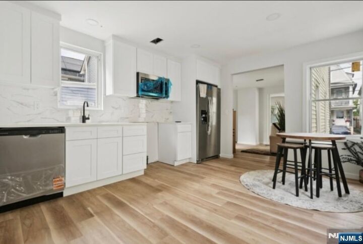 Property Photo:  76 Mitchell Street  NJ 07052 