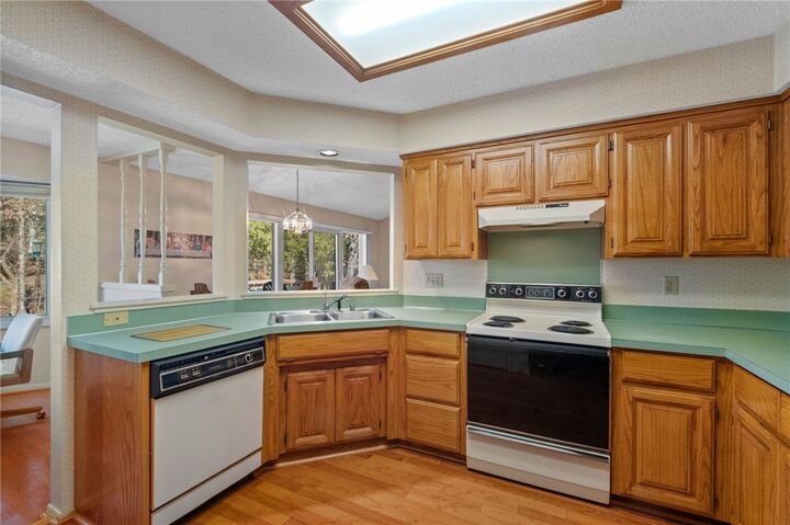 Property Photo:  5 Mansfield Drive  AR 72714 