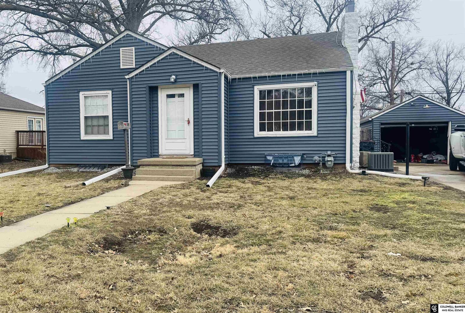 Property Photo:  1015 N 13th Street  NE 68310 