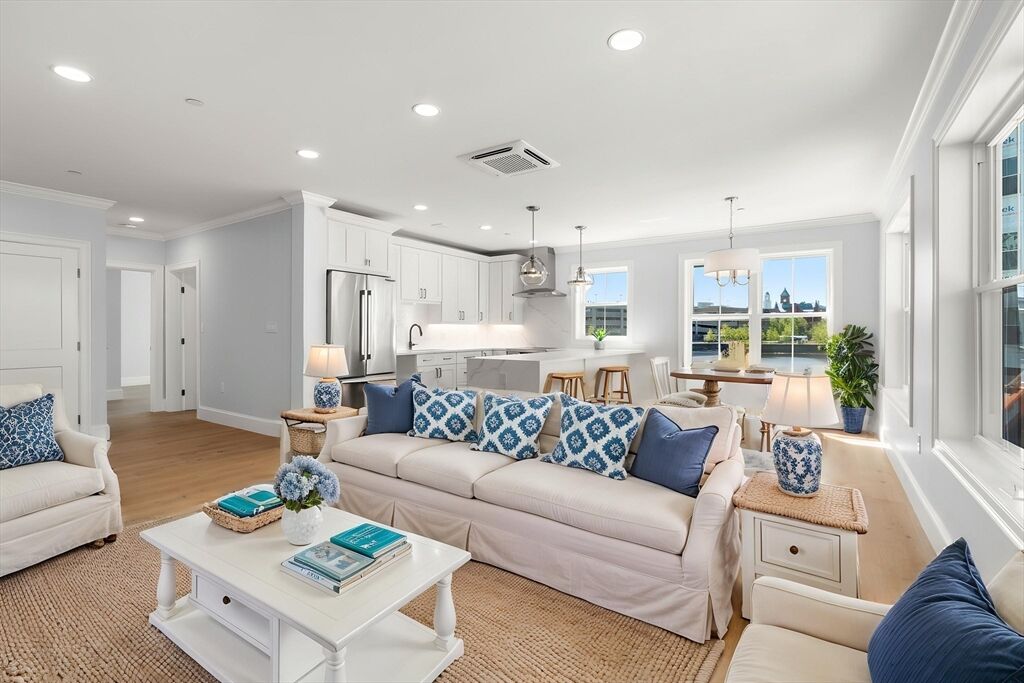 Property Photo:  16 Franklin Street 2202  MA 01970 