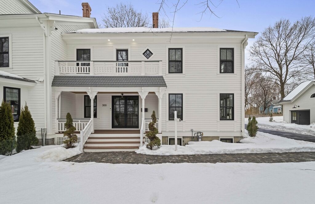 Property Photo:  300 Elliot Street 2  MA 02464 