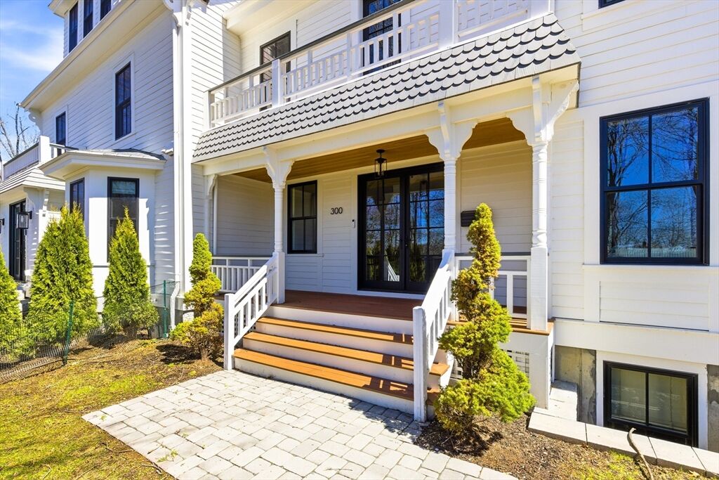 Property Photo:  300 Elliot Street 2  MA 02464 