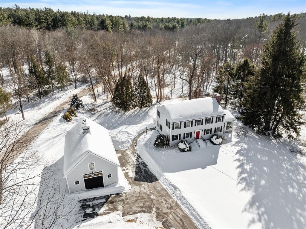 Property Photo: 959 Hill Rd MA 01719