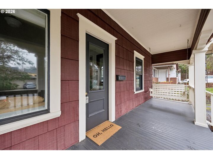 Property Photo: 4227 SE Gladstone St OR 97206