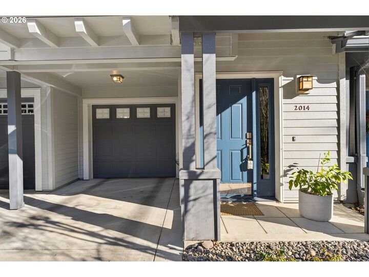Property Photo:  2014 NE 50th Way  OR 97124 