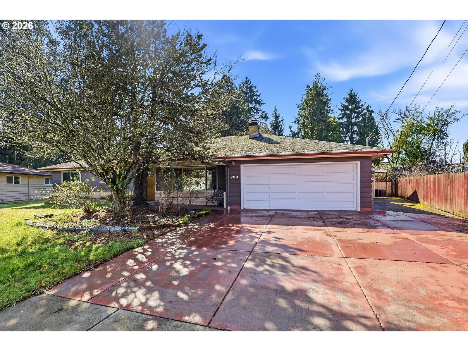 Property Photo:  700 NE Donelson Rd  OR 97124 