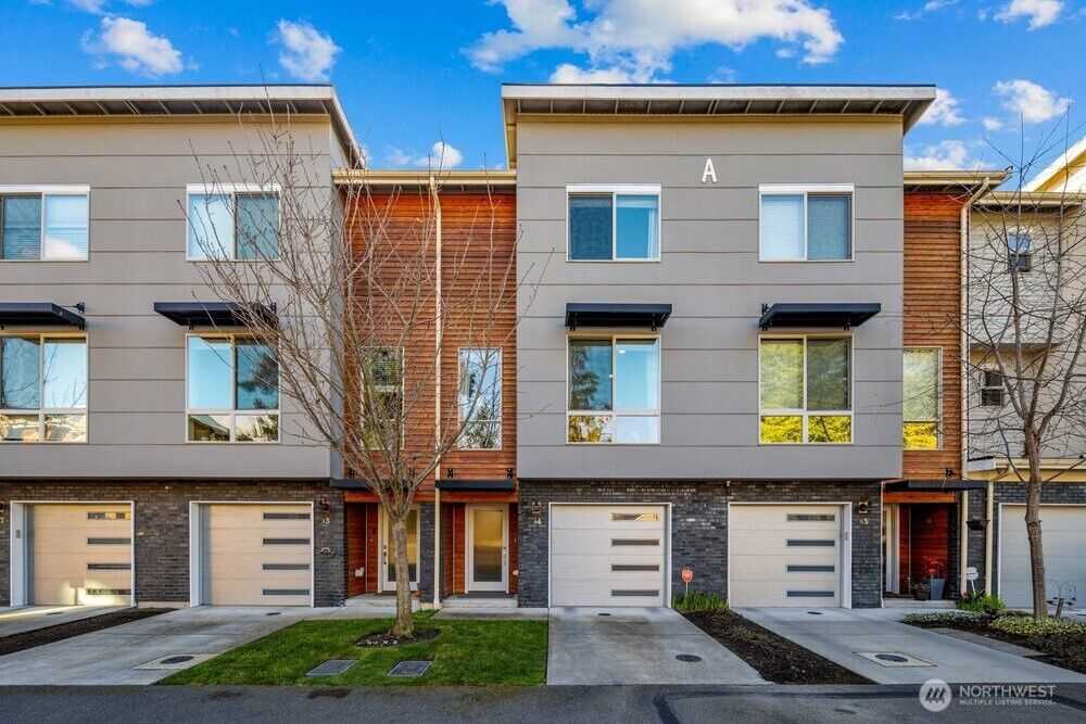 Property Photo:  7628  222nd Street SW A4  WA 98026 