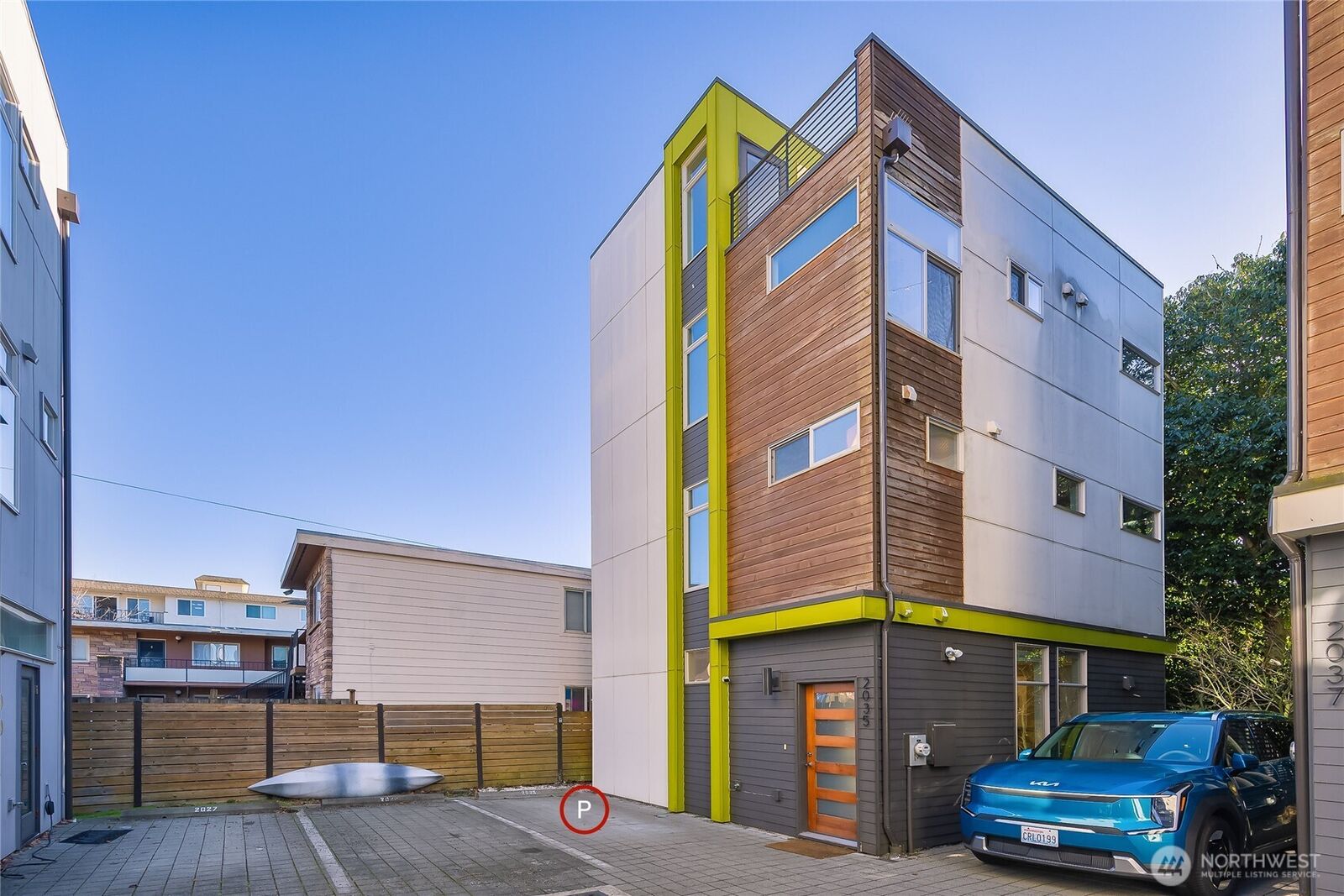 Property Photo:  2035 NW 65th Street  WA 98117 