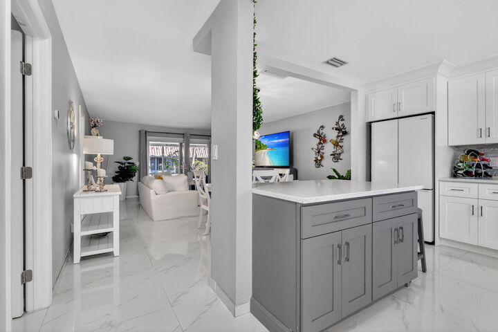 Property Photo: 168 Amherst Lane FL 33467