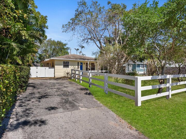 Property Photo:  5087 Van Buren Road  FL 33484 