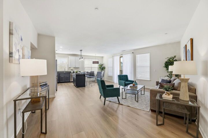 Property Photo:  1445 Fruitdale Avenue 313  CA 95128 